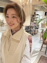 パーク(PARK)&nbsp;ハイトーンボブミルクティーベージュレイヤーボブケアブリーチ