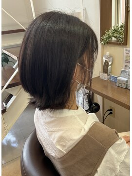 コアフィールフィス(COIFFURE fils) (見附　今町】インナーカラー　イヤリングカラー　外ハネ