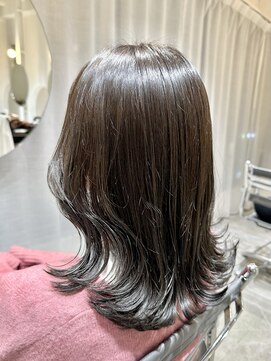 ストレータ バイ マリオ(Strata by mario) 〈宮本〉韓国風ヨシンモリヘア