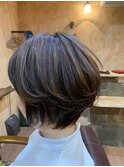ショートボブ