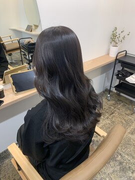 ユッカ 梅田(YUCCA) 【 YUCCA 】大人可愛い20代30代40代ロング/ウェーブ巻き