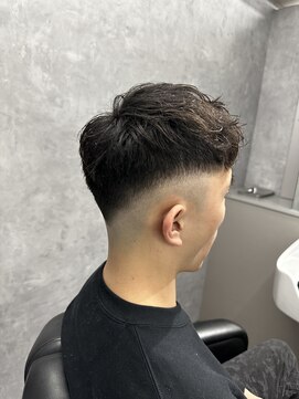クロム トウキョウ ザ バーバーアルト 神保町店(CHROM TOKYO the Barber ALT) スキンフェードスタイル／フェードカット/バーバースタイル