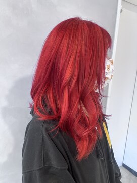 エイトセカンド 新宿三丁目店(EIGHT second) 赤