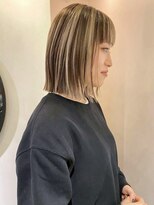 ルーム(Loom.)&nbsp;デザインカラーコントラストハイライト切りっぱなしボブ