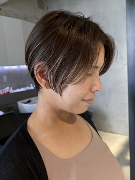 エリマ 調布(elima) ショートボブハンサムショートマッシュショート大人女性40代50代