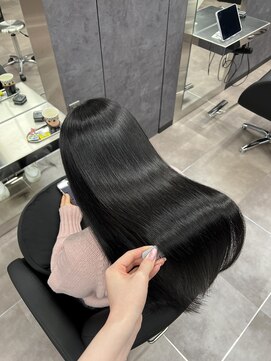 シンシア ドゥエ 新宿(CYNTHIA DUE) 【CYNTHIA/saaya】髪質改善/ ダークアッシュ /似合わせカット