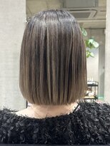 ラック(LUCK)&nbsp;バレイヤージュ/船橋/くすみベージュ/ハイライト/似合わせカット