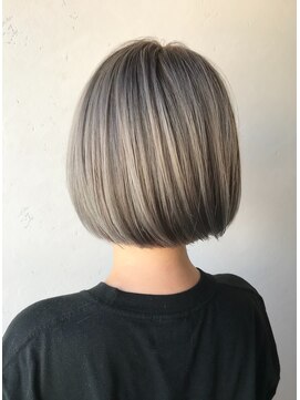 ディコ(Dico) ケアブリーチ&イルミナカラーのグレージュカラー☆