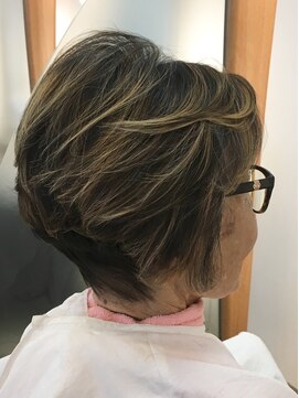 サロン ド イマージュ 聖蹟桜ヶ丘店(salon de Image) ステップボーンカット ショート