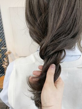 イコ 表参道原宿(ico) ブリーチなしダブルカラー オリーブベージュ イルミナカラー