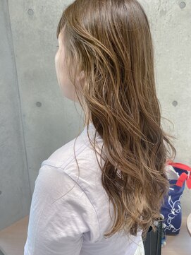 エウペ 渋谷(WEUPE) 斜めバング/グレージュカラー/デザインカラー/シルキーベージュ