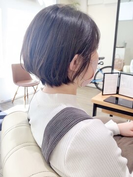 アイ(I.) 【 Ｉ. 】30代からのナチュラル前下がりショートボブ　川口