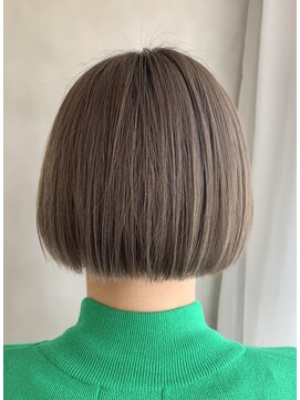 ムーク 海老名(MUUK) ［幡野葵］ミニボブ/透明感カラー/グレージュ