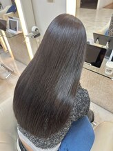 アームス リレーション(Arms Relation)&nbsp;髪質改善トリートメント　艶　５トーン　モノトーン　ブラウン