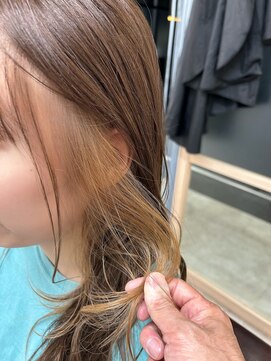 エレノア 自由が丘店(Eleanor) レイヤーカット/20代30代40代/インナーカラー/ブリーチあり