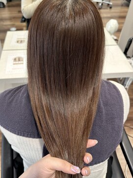 アントワープトーキョー(antwerp TOKYO) ★20代30代40代★傷みの少ない酸性ストレートで艶髪に縮毛矯正