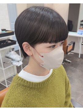 リル(LILU) 耳かけ ショートヘア