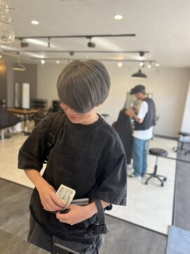 リリス(Lilith) グレージュ