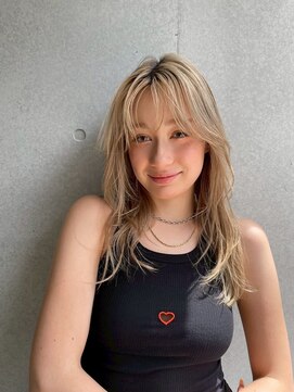 ソルトウォーター(SALT WATER) ベージュ/ハイトーン/ブリーチ/くびれヘア/恵比寿/代官山