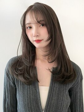 ローネス(LONESS) ワンカールで簡単レイヤーカットと透明感たっぷりくすみベージュ