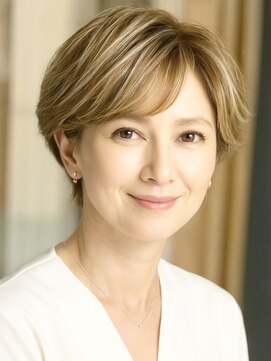 ノラキチジョウジ(NORA KICHIJOJI) 耳かけショートカットハイライトカラーショートウルフ白髪染め