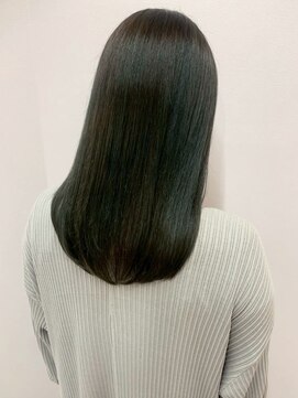 カーキグレージュカラー 透明感カラー 艶髪 髪質改善 20代 30代