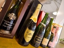 シャンパーニュ 葛西店(Champagne)の雰囲気（店名の由来にもなっている【Champagne】が☆）