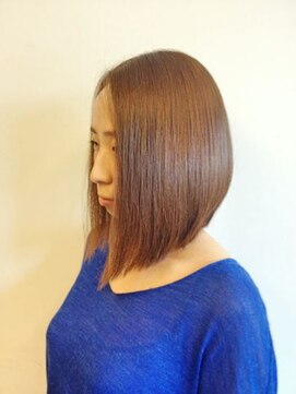 クラメール 黒崎コムシティ店(Kraemer) グロッシーボブ