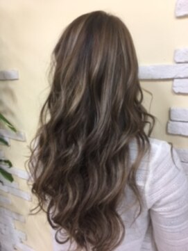 クレア(CREA) 外国人風W3Dハイライトグラデェーション