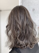 クロム(Chlom)&nbsp;Chlom☆美髪ナチュラルグレージュ外ハネミディアムスタイル立川