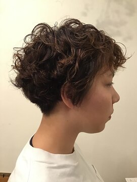 カミリー(Kamily) #刈り上げマッシュパーマ