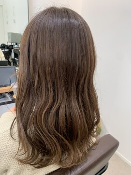 トルペヘアデザイン(Tolpe hair design) オリーブベージュ