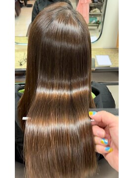 ビューティーサロン タカツカ(TAKATSUKA) 艶ストショート