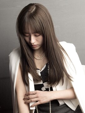 ミンクスリッカ 表参道(MINX RICCa) 大人ストレートスタイル　ベージュカラー　イルミナカラー