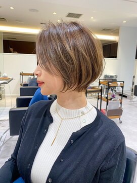 バンプ ギンザ(BUMP GINZA) くびれショート/マロンブラウン/大人ショートボブ/山口
