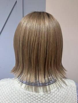 切りっぱなしボブ