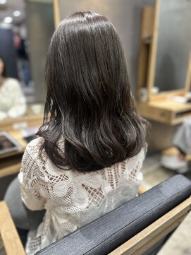 アイニティ(Inity) オリーブグレージュ