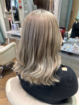 ミルクティーカラー