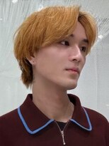 メンズサロン ブロック(Men's Salon bloc)&nbsp;センターパート マッシュ 金髪 ニュアンスパーマ ブリーチ