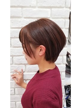 アルーシェ 心斎橋(Alushe) 耳かけミニマムボブ 【心斎橋 心斎橋駅 学割U24】