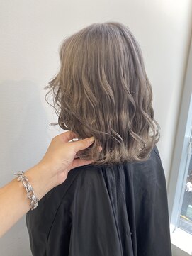 アライブ ハラジュク(ALIVE harajuku) シャドールーツ