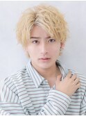 エアリースパイラル ハイトーン ブリーチカラーby高橋直希