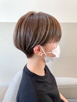 ロンド(ROND) ハイライトがかわいいショートボブ