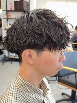 フゥ 宇都宮(FeU) 波巻きパーマセンターパートツイストパーマメンズマッシュパーマ