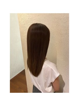 エルサフィロ キタハマ(el zafiro kitahama) 20×30×40代×クールブラウンカラー×ダークトーン×ツヤ感UP