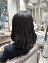 ビースリー ロア&nbsp;グレー系暗髪2024.10.26