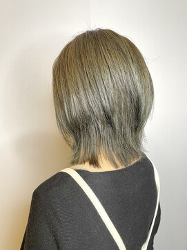 ブロッサム 東久留米店(Blossom) 20代30代40代ブリーチなしオリーブグレージュくびれミディ