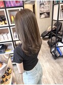 アッシュベージュ