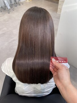 エミュスト(Emuest) まとまるUラインヘアカット