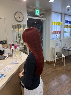 チェリーレッド